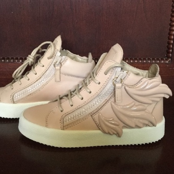 BRAND NEW!! Giuseppe Zanotti - May London w/ Wings US 4 | IT 34 (NIB) - Picture 3 of 6